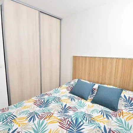 T2 Entierement Renove Chabian Port Camargue * Le Grau-du-Roi