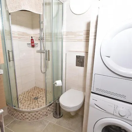 T2 Entierement Renove Chabian Port Camargue Apartment