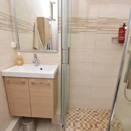 Apartment T2 Entierement Renove Chabian Port Camargue